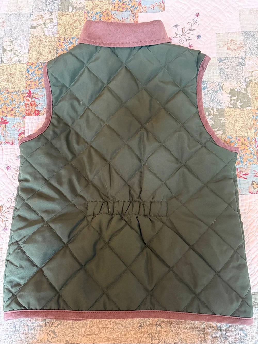 Equestrian Horse Quilted Green Vest Girls size 9 (Rare)